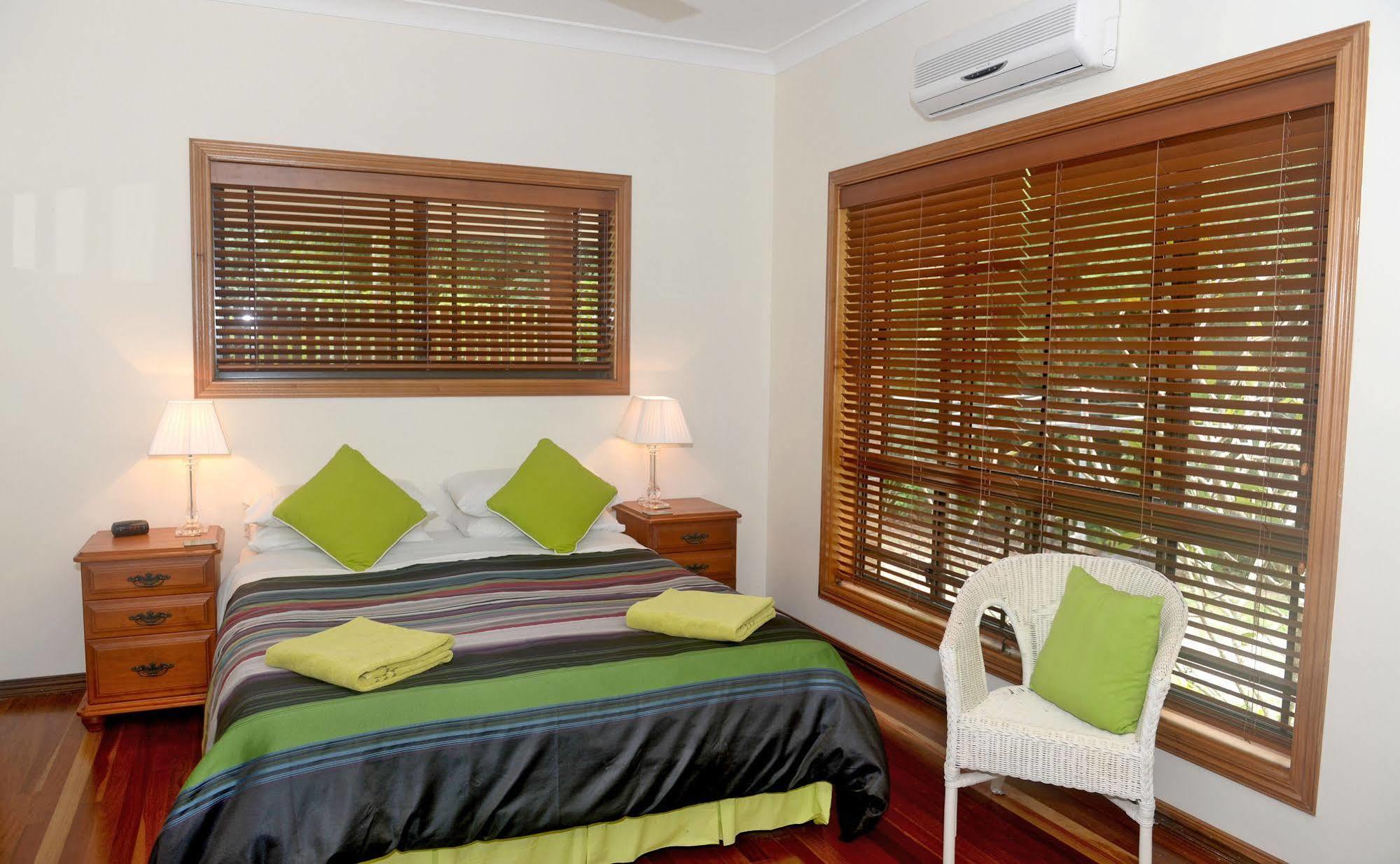 Hibiscus Lodge Bed & Breakfast Wongaling Beach Eksteriør billede