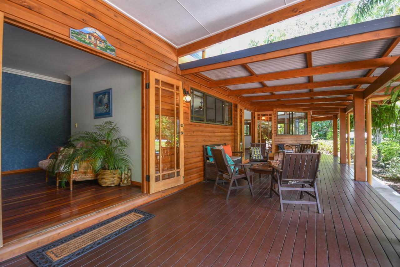 Hibiscus Lodge Bed & Breakfast Wongaling Beach Eksteriør billede