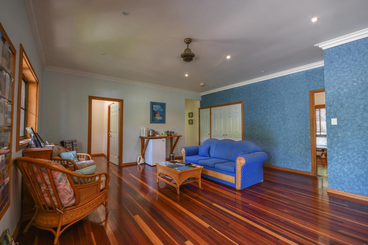 Hibiscus Lodge Bed & Breakfast Wongaling Beach Eksteriør billede